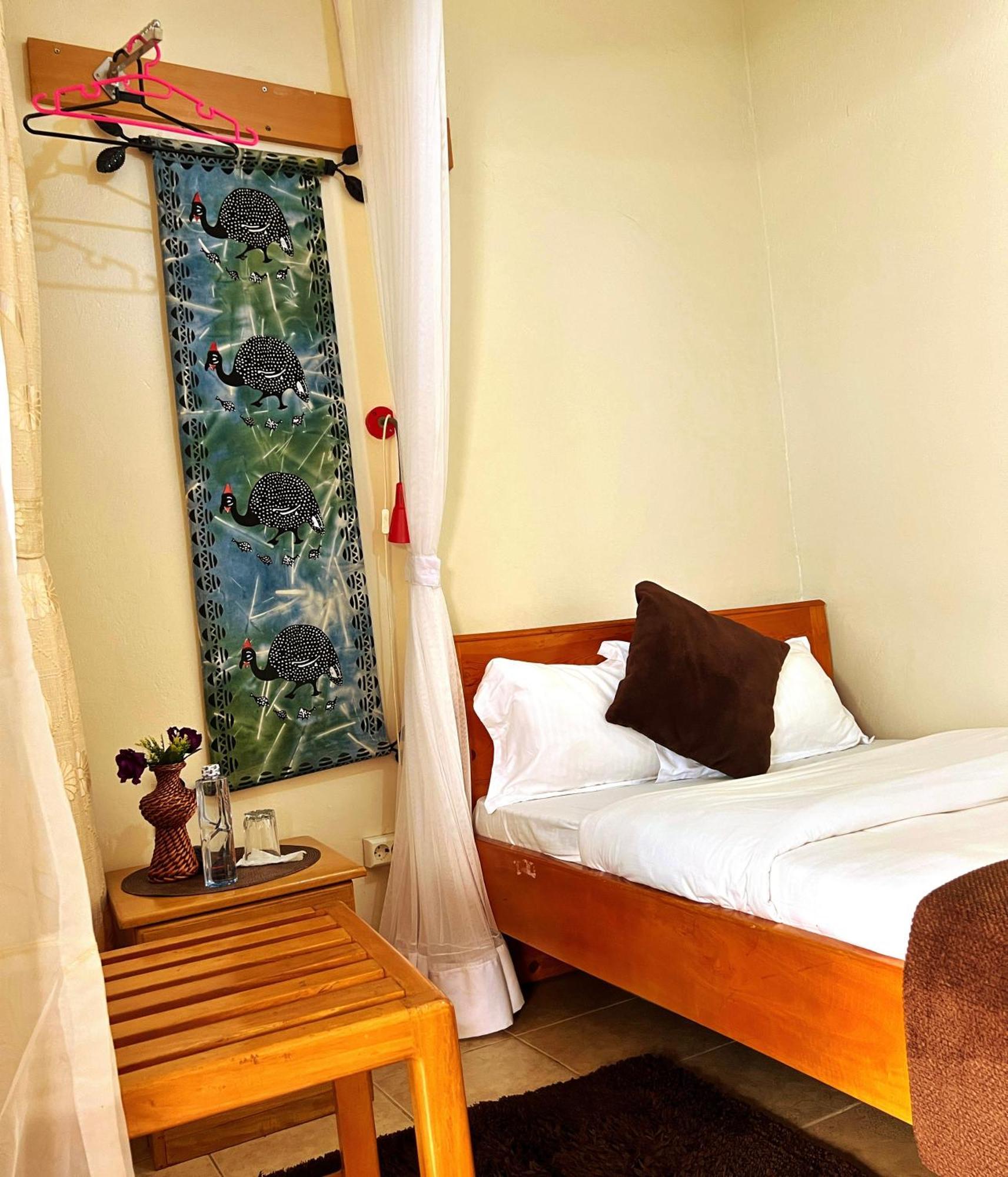 Sunset Hotel Entebbe Luaran gambar