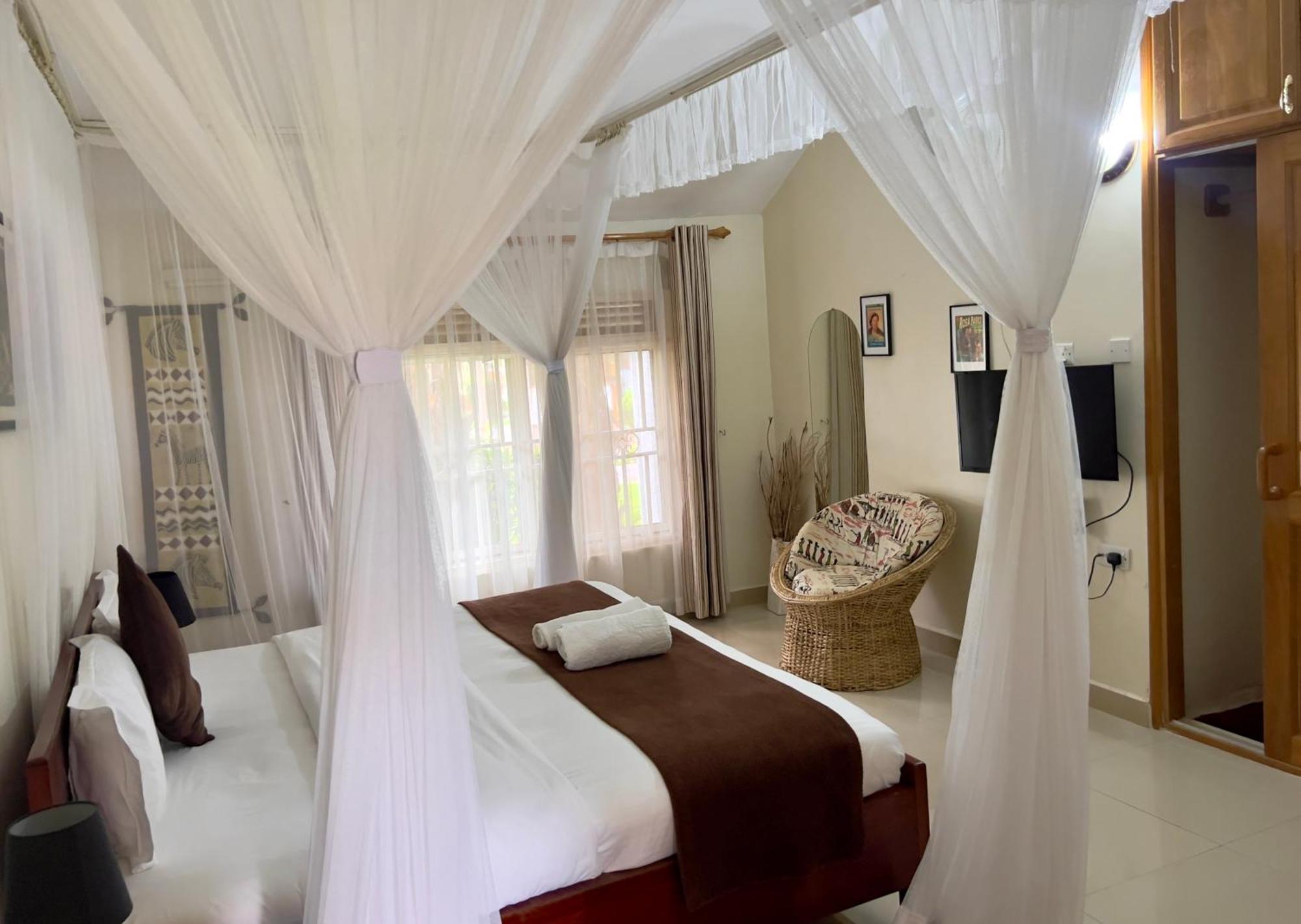 Sunset Hotel Entebbe Luaran gambar