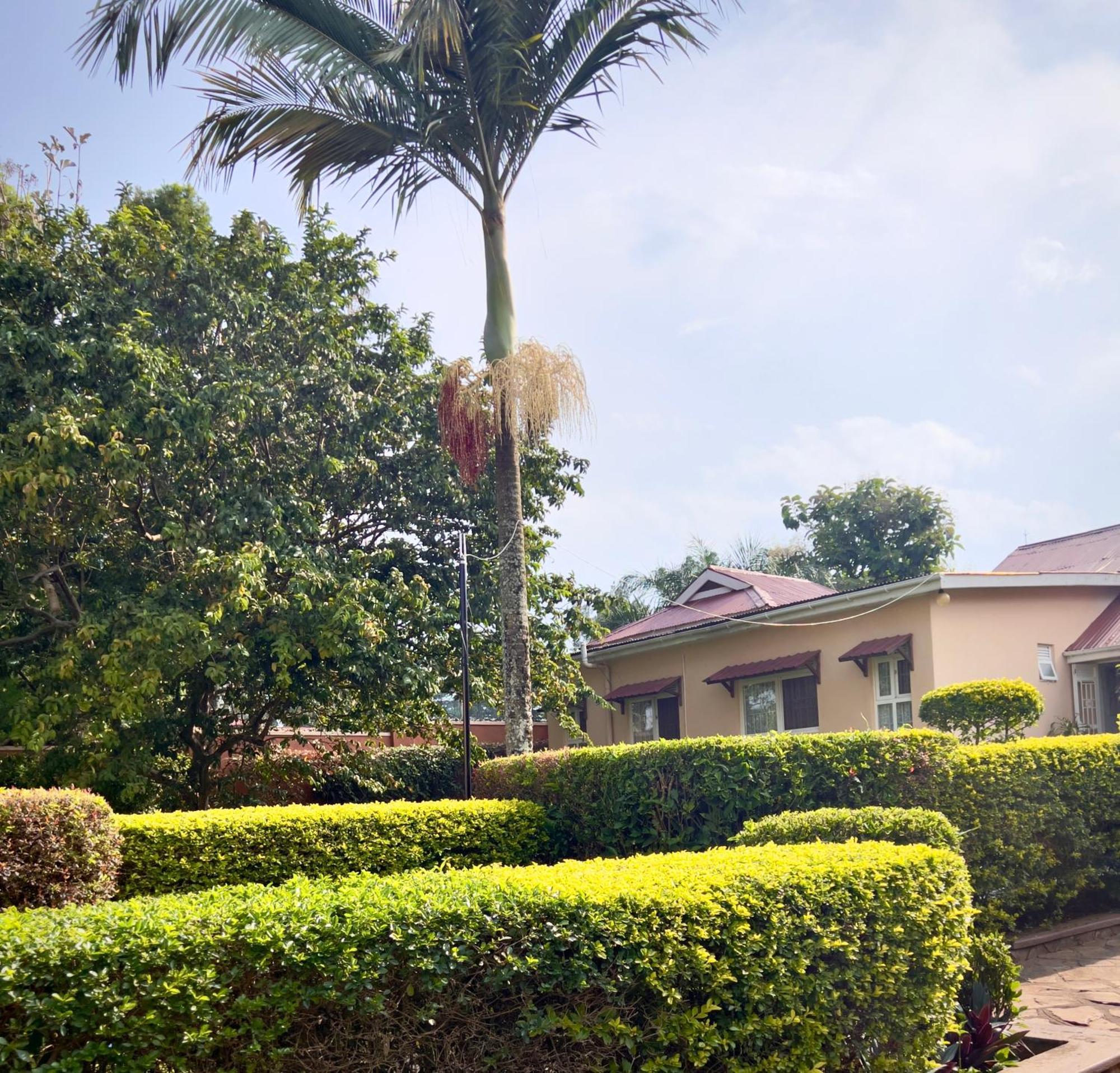 Sunset Hotel Entebbe Luaran gambar