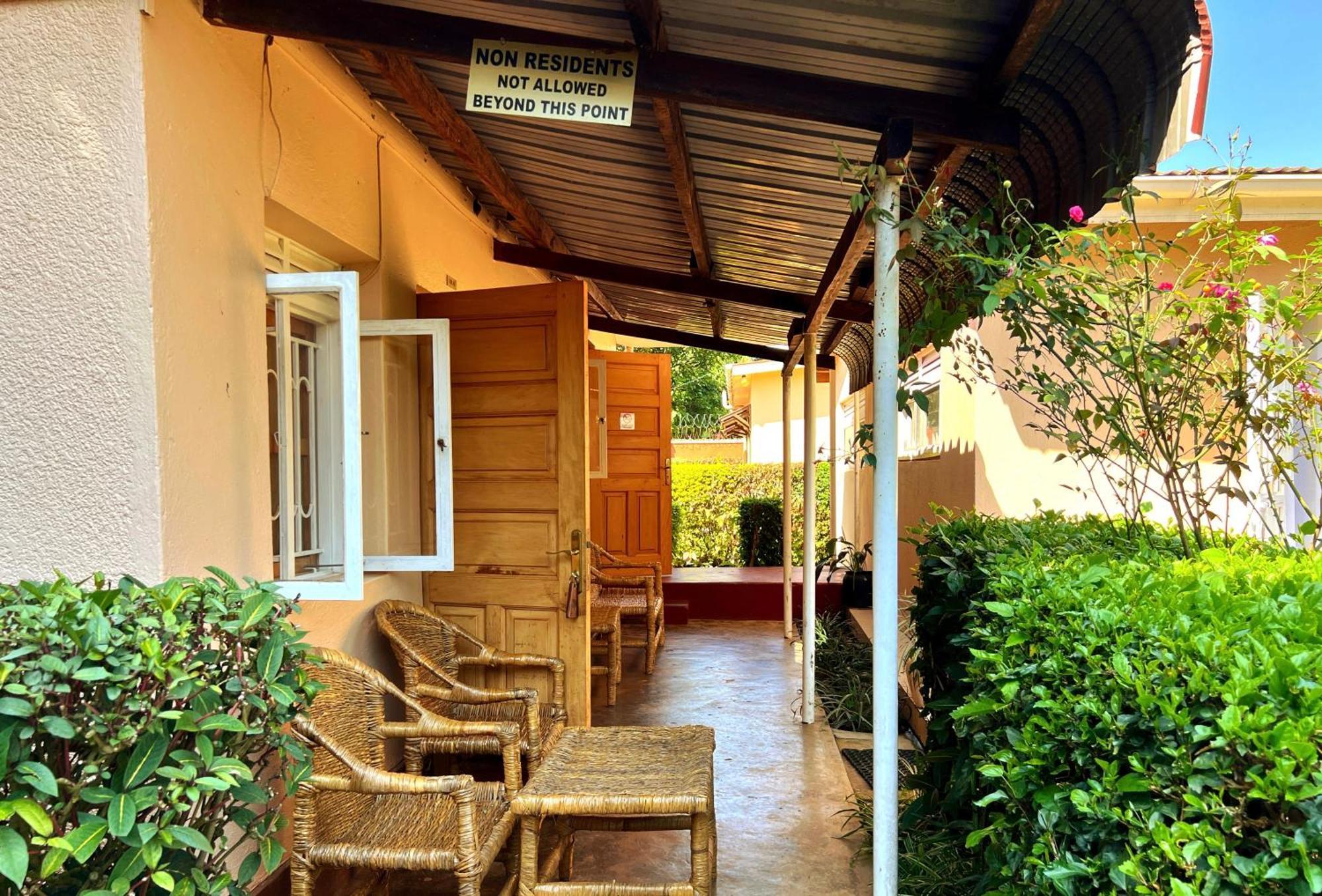 Sunset Hotel Entebbe Luaran gambar