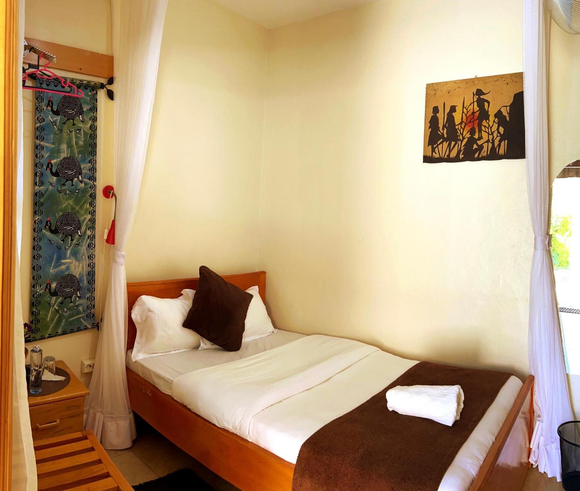 Sunset Hotel Entebbe Luaran gambar